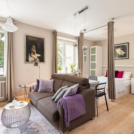 Rent Like Home - Nowy Swiat 47A Варшава Екстериор снимка