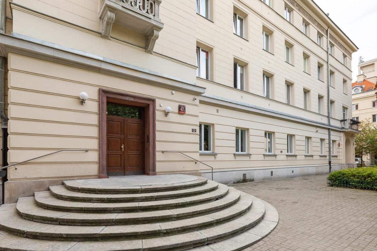 Rent Like Home - Nowy Swiat 47A Варшава Екстериор снимка